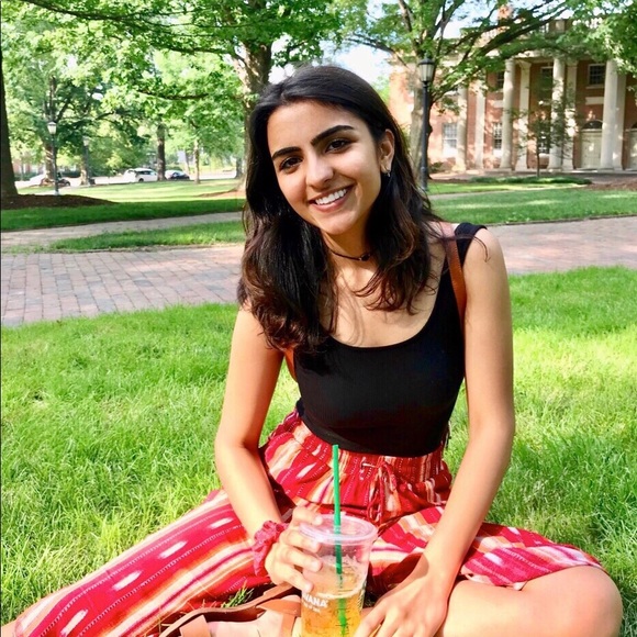 Meet your Posher, Amya - Picture 1 of 1